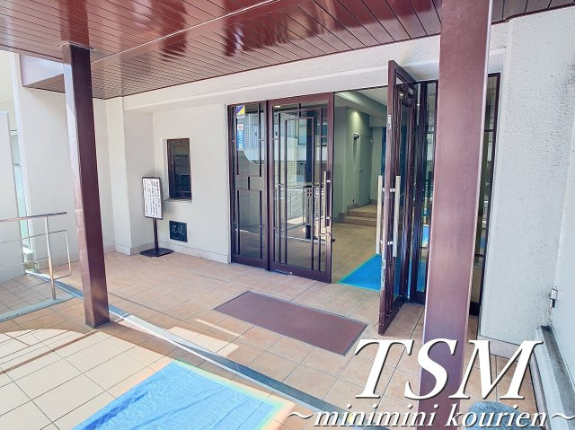 枚方光善寺スカイハイツのエントランス