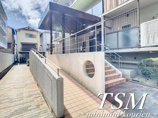 枚方光善寺スカイハイツのエントランス