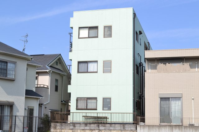 郡津マンションの外観|別角度からの外観