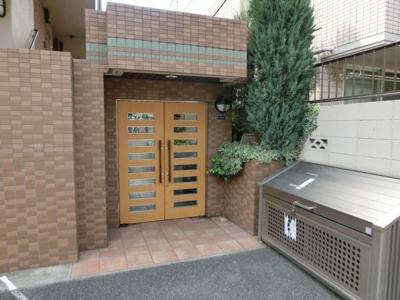 【エントランス】 | アルコバレーノ