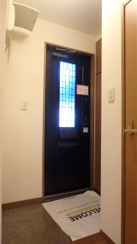 ドミール　A棟の玄関