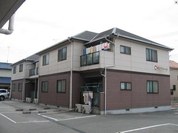 加古川市平岡町高畑のハイツの外観
