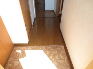 【玄関】 | ビアンシャトレーン