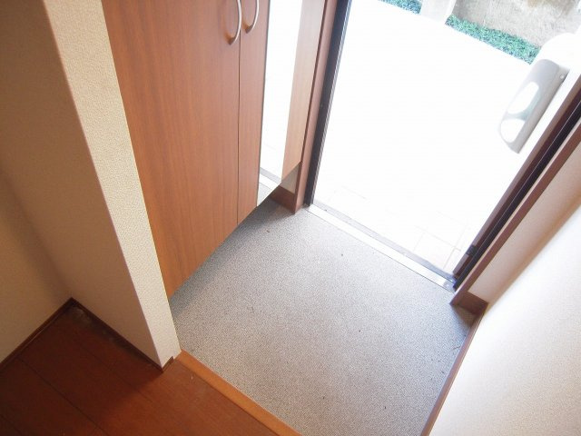 セジュール東雲の玄関