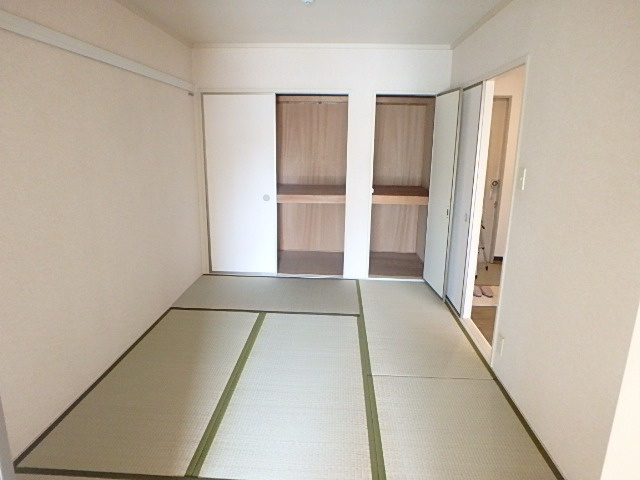 サンシャインハイムの和室