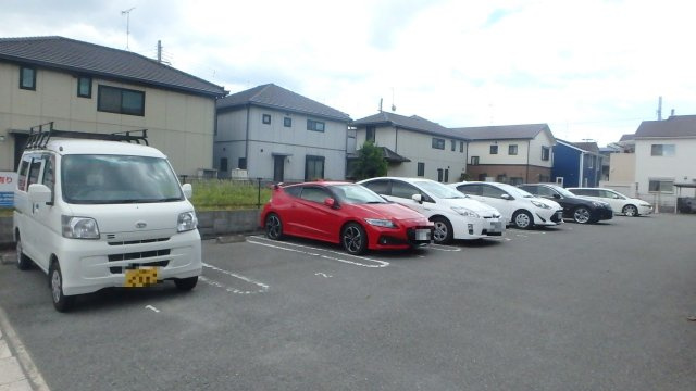 ル・シェモアの駐車場