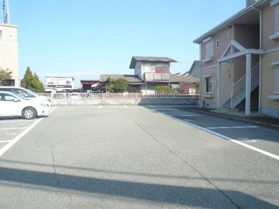 【駐車場】 | プルミエールガーデン