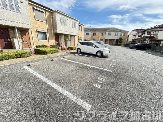 MASTCOURT加古川南Bの駐車場