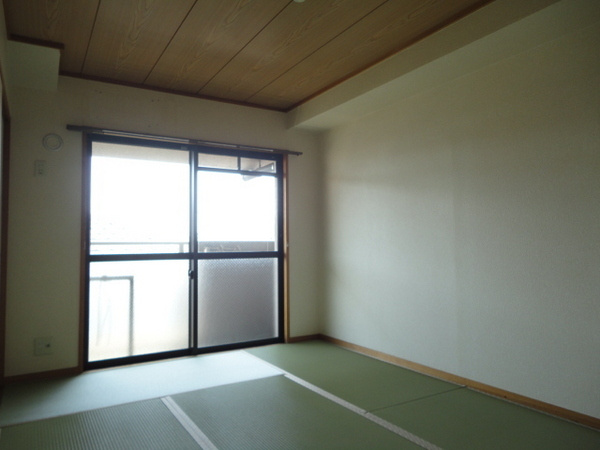 加古川市別府町石町の賃貸マンションの子供部屋