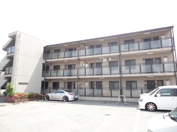 加古川市別府町石町の賃貸マンションの外観