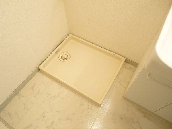 昭和ハイム南芳の設備|洗濯機置き場