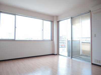 【居間・リビング】 | ソレイユ平野