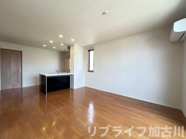 MASTCOURT加古川南Bの居間・リビング