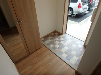 【玄関】 | ルミエール北脇２ | １階のお部屋のお写真です