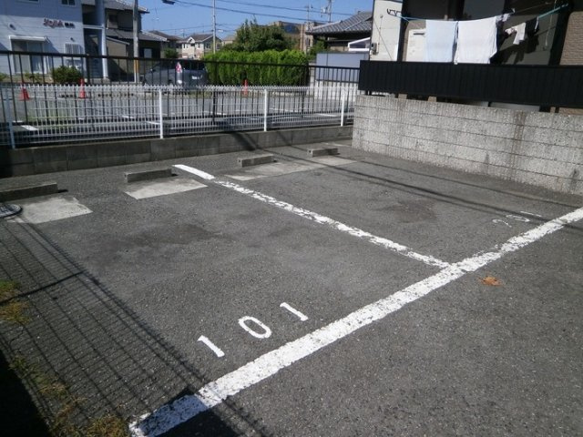ファインステージの駐車場