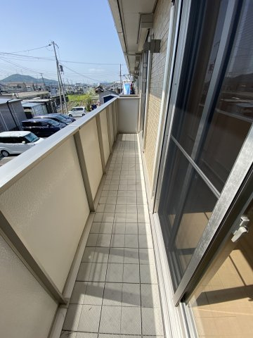 モダンコート曽根Aのバルコニー|205号室参照