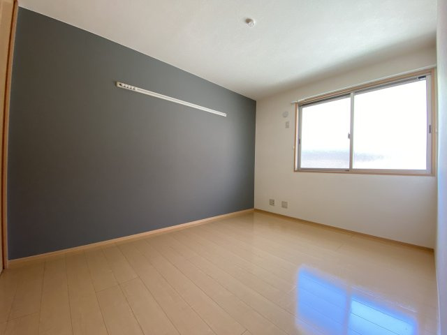 モダンコート曽根Aの洋室|205号室参照
