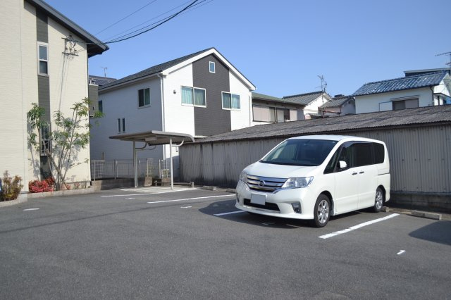 ＣＡＳＡ　ＦＥＬＩＺの駐車場