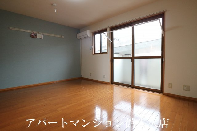 アークグレイスⅡAの居間・リビング