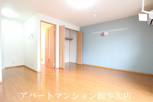 アークグレイスⅡAの居間・リビング