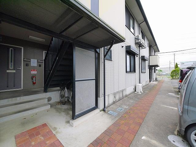 パストラルジュセイ壱番館のエントランス|建物の内部です