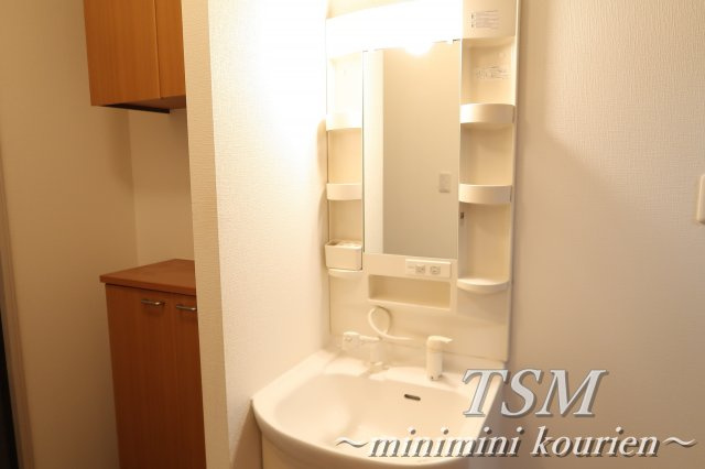 シャーメゾン香里の独立洗面台|シャンプードレッサー