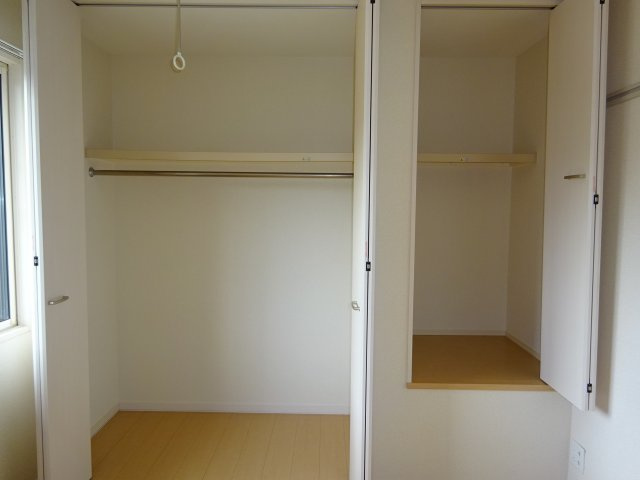 ドルフクレセント七番館の収納