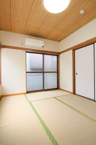 富澤ハイツの和室
