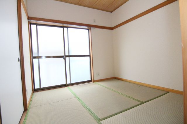 富澤ハイツの和室