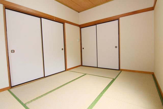 富澤ハイツの和室