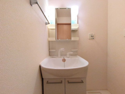 【独立洗面台】 | ソレイユ東阿保 | シャンプードレッサー♪