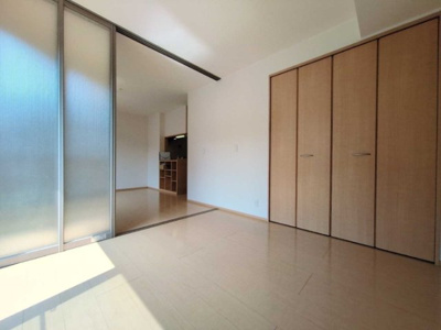 【寝室】 | ソレイユ東阿保