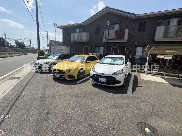 ウィット英賀保の駐車場