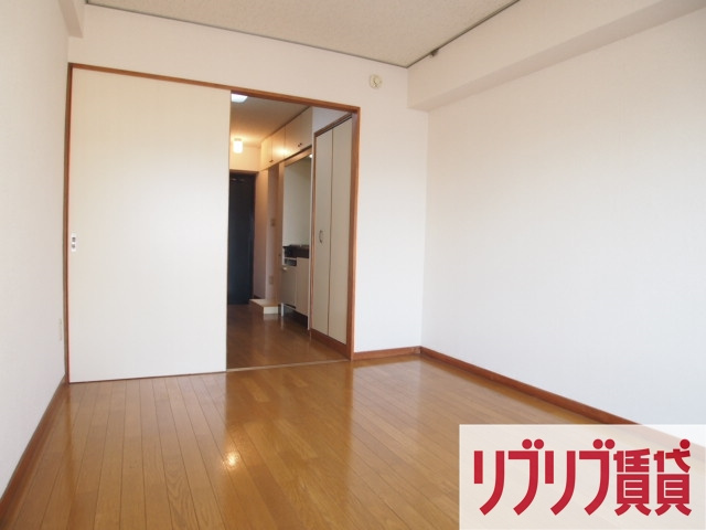 グランデール松波の居間・リビング