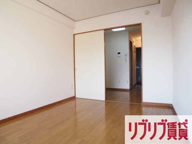 グランデール松波の居間・リビング