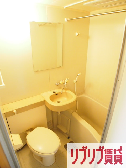 グランデール松波の浴室