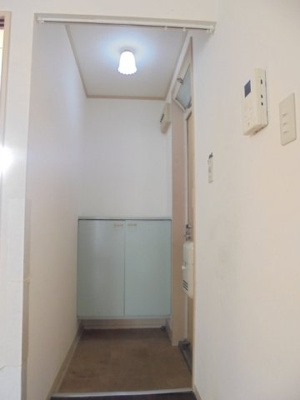 【玄関】 | エルハイツイイダ