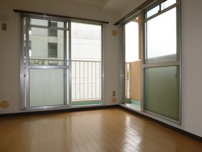 【居間・リビング】 | ロイヤルコーポ姫路