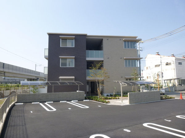 エグレット姫路Ⅲの駐車場