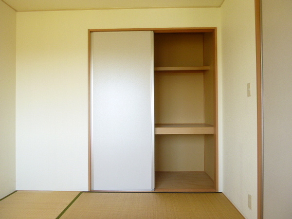 ハイツ2000の収納