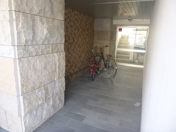 フェリーチェ姫路駅前のエントランス|駐輪スペース有り