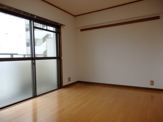 コーポふくいの居間・リビング