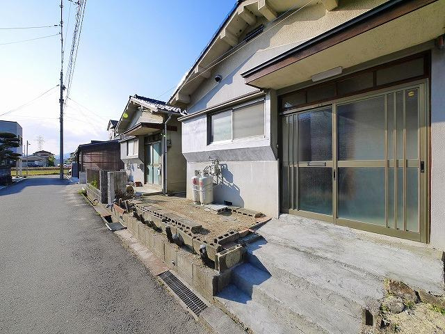 吉田ハウスのエントランス