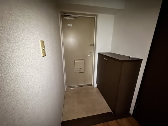 エトワール本八幡の玄関