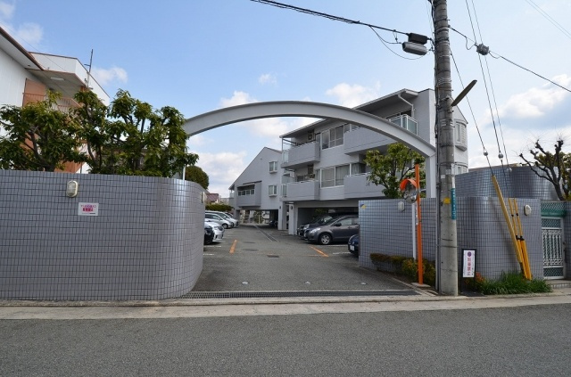 駐車場入口
