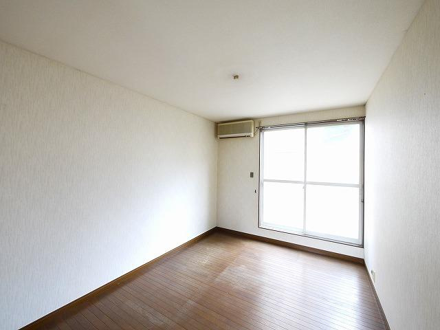 ふぁみーゆ音無の洋室|ゆったりした洋室です