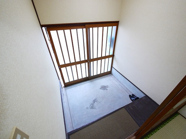 下村貸家（西新在家号所町）の玄関