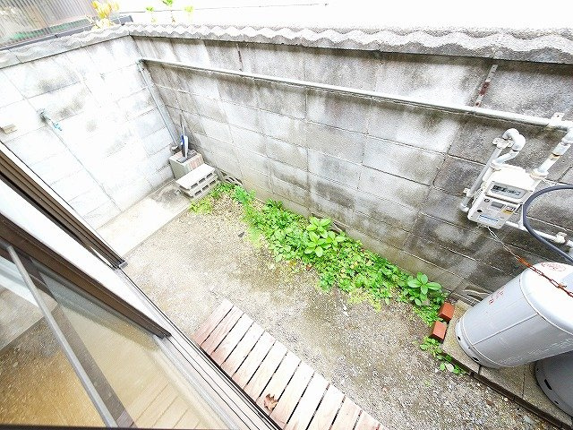 下村貸家（西新在家号所町）の庭