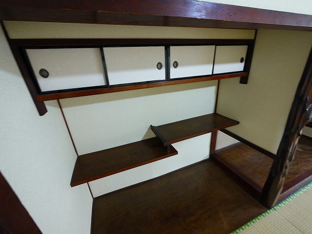 下村貸家（西新在家号所町）の収納