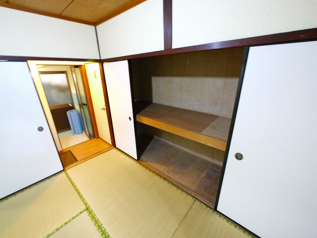 下村貸家（西新在家号所町）の収納